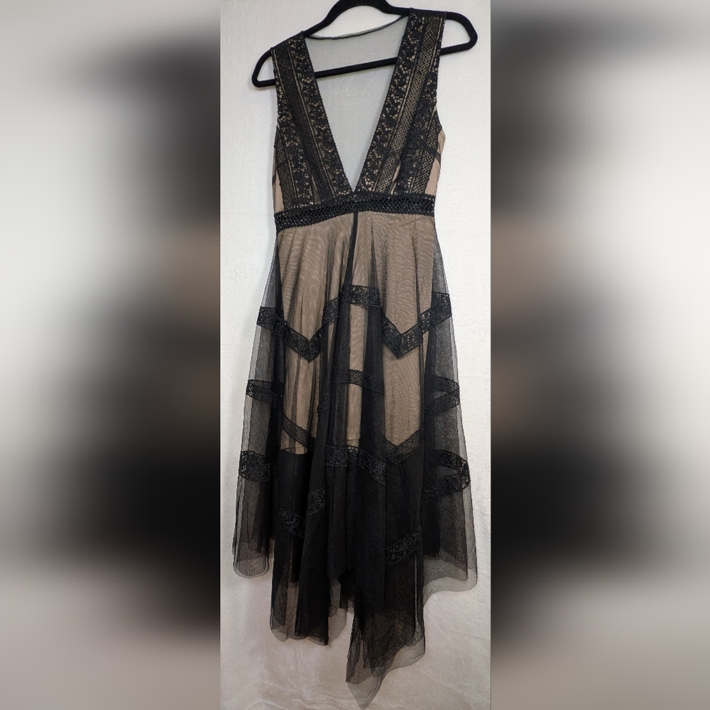 Lulu's Black and Tan Crocheted Occasion Dress